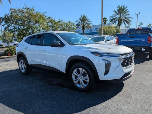 2026 Chevrolet Trax LS