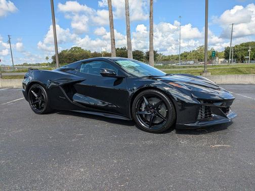 2025 Chevrolet Corvette E-Ray