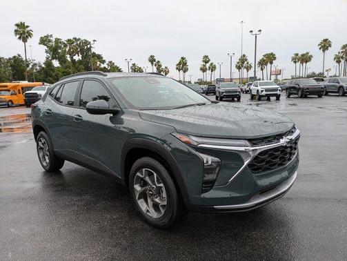2025 Chevrolet Trax LT