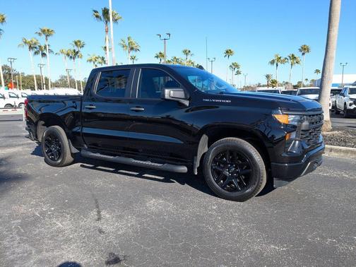 2024 Chevrolet Silverado 1500 Custom