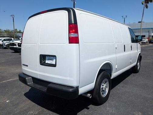 2025 Chevrolet Express 2500 Work Van