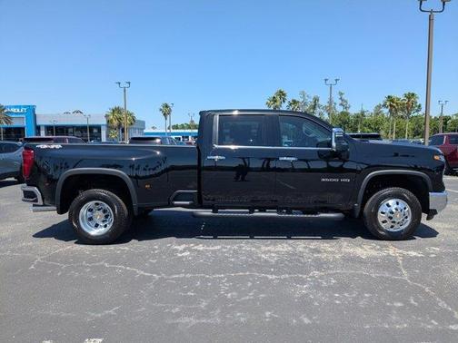 2025 Chevrolet Silverado 3500 LTZ