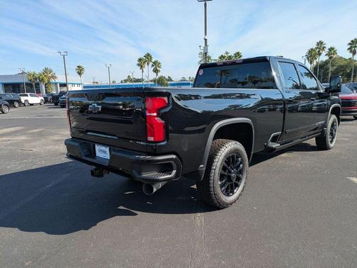 2025 Chevrolet Silverado 3500 High Country