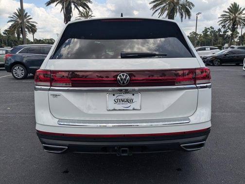 2024 Volkswagen Atlas 2.0T SE w/Technology
