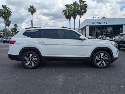 2024 Volkswagen Atlas 2.0T SE w/Technology