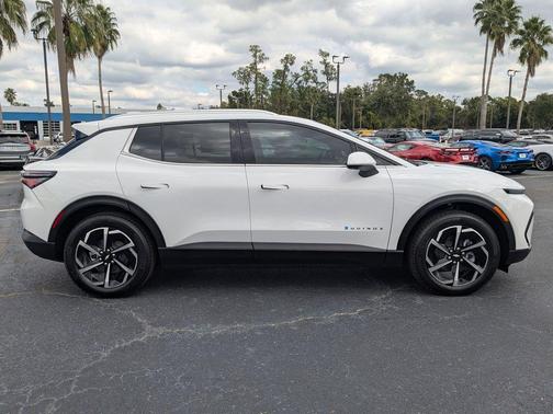 2026 Chevrolet Equinox EV LT 2