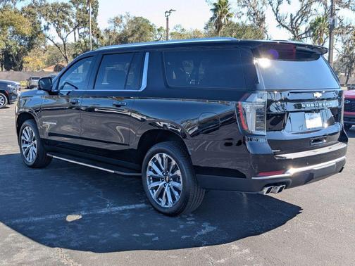 2025 Chevrolet Suburban High Country