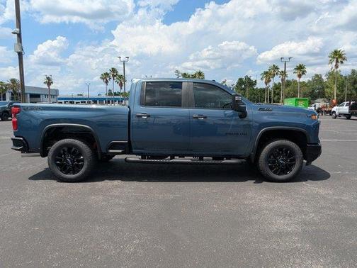 2025 Chevrolet Silverado 2500 Custom