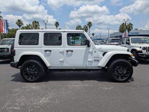 2024 Jeep Wrangler 4xe Sahara