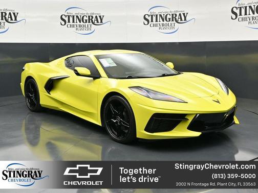 Accelerate Yellow Metallic 2022 Chevrolet Corvette Stingray w/1LT