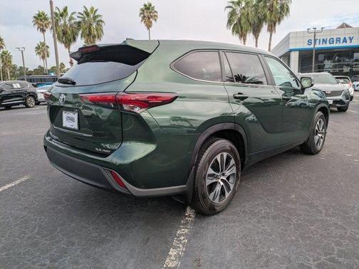 2024 Toyota Highlander XLE