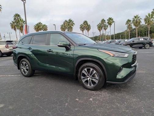 2024 Toyota Highlander XLE