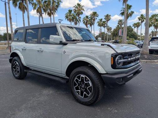 2024 Ford Bronco Outer Banks