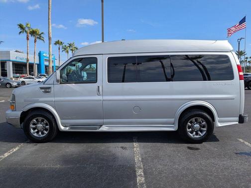2014 Chevrolet Express 2500 LT