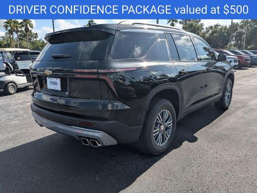 2025 Chevrolet Traverse LT