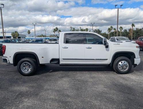 2025 Chevrolet Silverado 3500 High Country