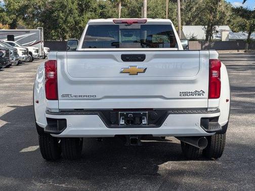 2025 Chevrolet Silverado 3500 High Country