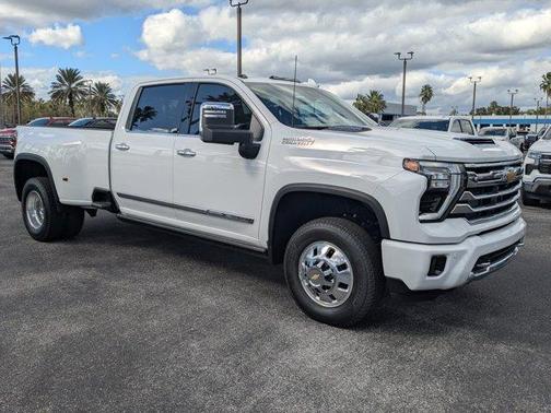 2025 Chevrolet Silverado 3500 High Country