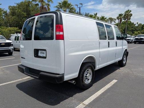 2025 Chevrolet Express 2500 Work Van