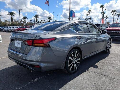2022 Nissan Altima 2.5 SR