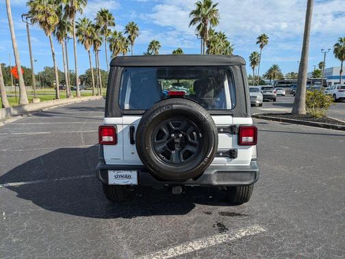 2022 Jeep Wrangler Unlimited Sport