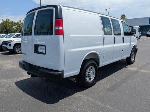 2025 Chevrolet Express 2500 Work Van