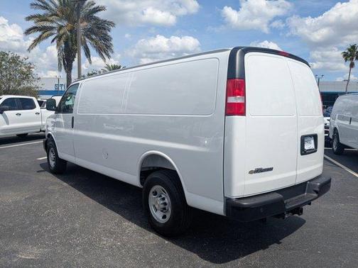 2025 Chevrolet Express 2500 Work Van