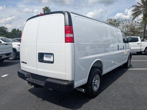 2025 Chevrolet Express 2500 Work Van