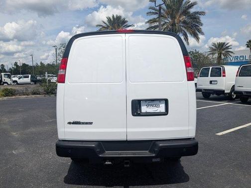 2025 Chevrolet Express 2500 Work Van