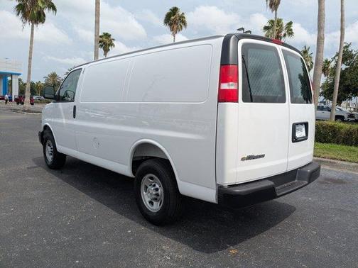 2025 Chevrolet Express 2500 Work Van