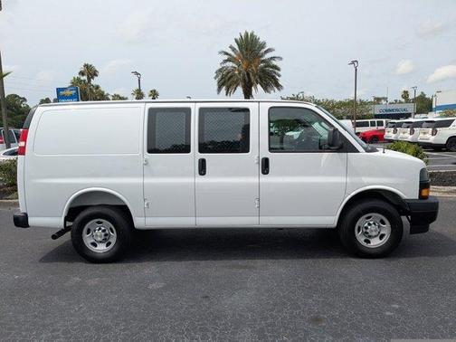 2025 Chevrolet Express 2500 Work Van