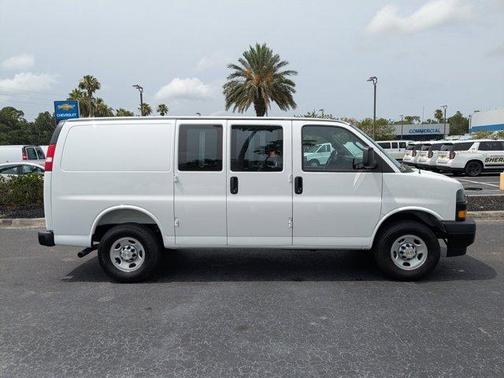 2025 Chevrolet Express 2500 Work Van