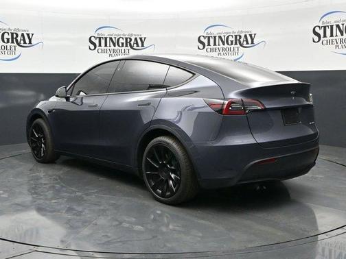 Gray 2023 Tesla Model Y Long Range