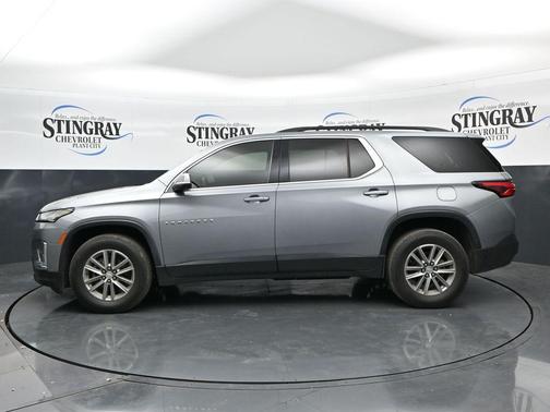 Sterling Gray Metallic 2023 Chevrolet Traverse LT Leather