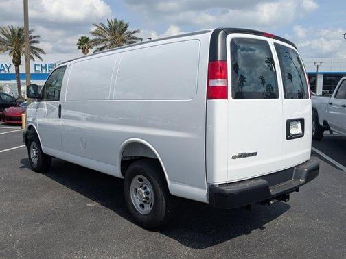 2025 Chevrolet Express 2500 Work Van