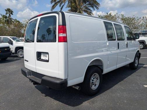 2025 Chevrolet Express 2500 Work Van
