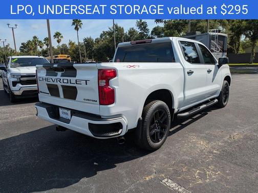 2025 Chevrolet Silverado 1500 Custom