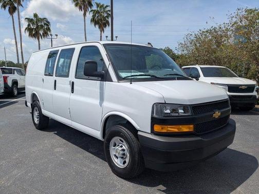 2025 Chevrolet Express 2500 Work Van