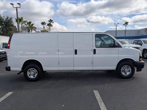 2022 Chevrolet Express 3500 Work Van