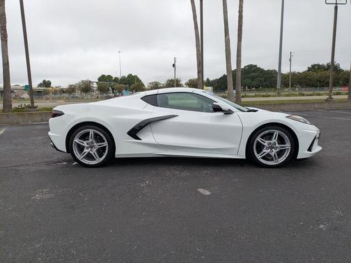 2025 Chevrolet Corvette Stingray w/1LT