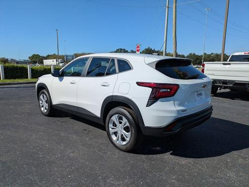 2026 Chevrolet Trax LS