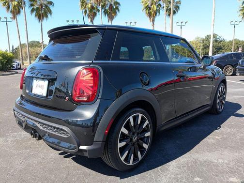 2023 MINI Hardtop Cooper