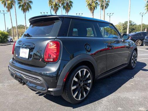 2023 MINI Hardtop Cooper