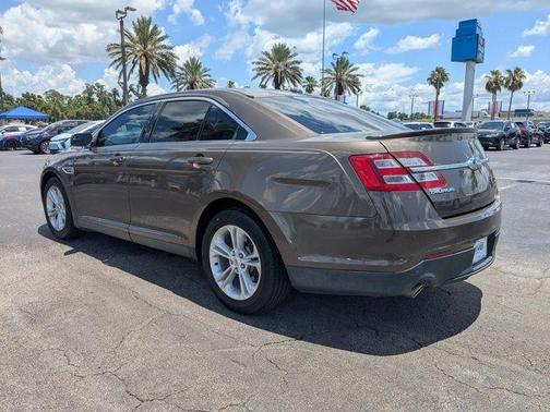 2015 Ford Taurus SEL