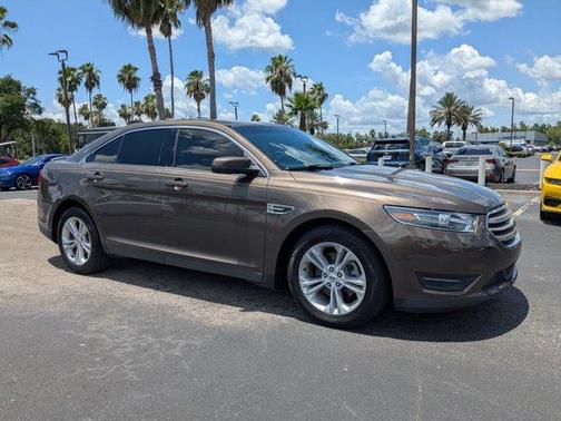 2015 Ford Taurus SEL