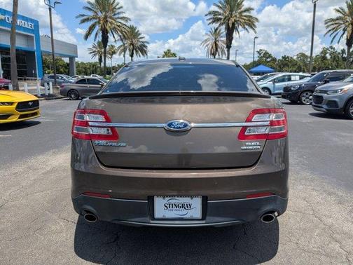 2015 Ford Taurus SEL