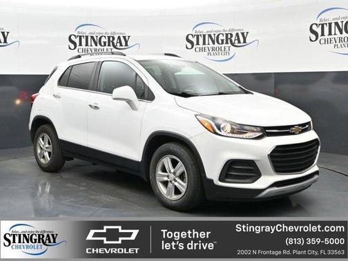 Summit White 2020 Chevrolet Trax LT