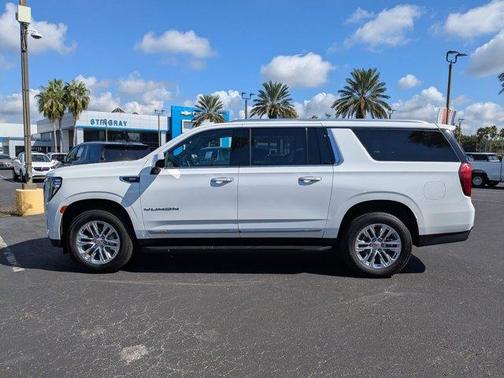 2024 GMC Yukon XL SLT
