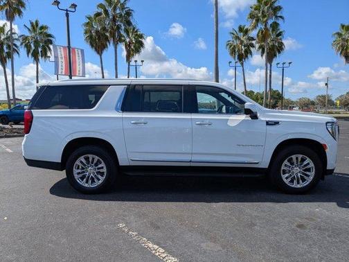 2024 GMC Yukon XL SLT