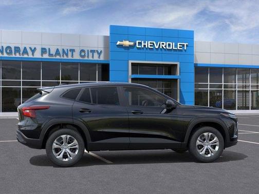 Mosaic Black Metallic 2026 Chevrolet Trax LS